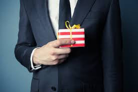 I Gift Therefore I Am – A Philosophy of Corporate Gift Giving at Christmas