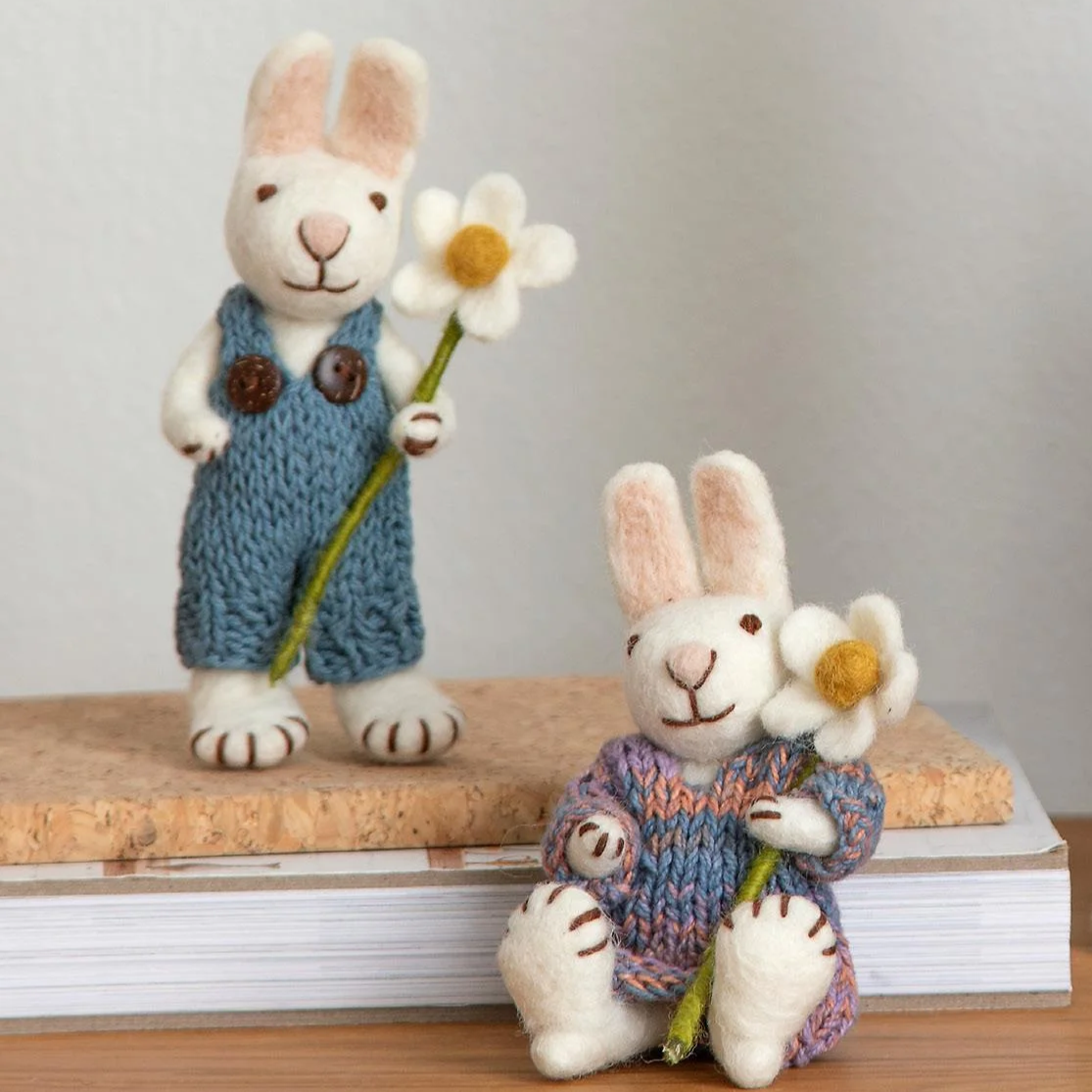 Én Gry & Sif Handmade Felted Wool Bunny Collection