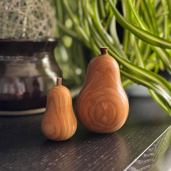 Waldfabrik Natural Wood Pears – Hand Turned Hardwood
