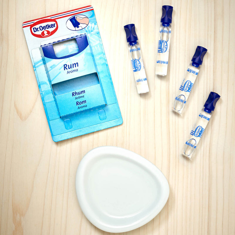Dr. Oetker Rhum rum flavouring vials for Stollen, Lebkuchen and European Christmas baking