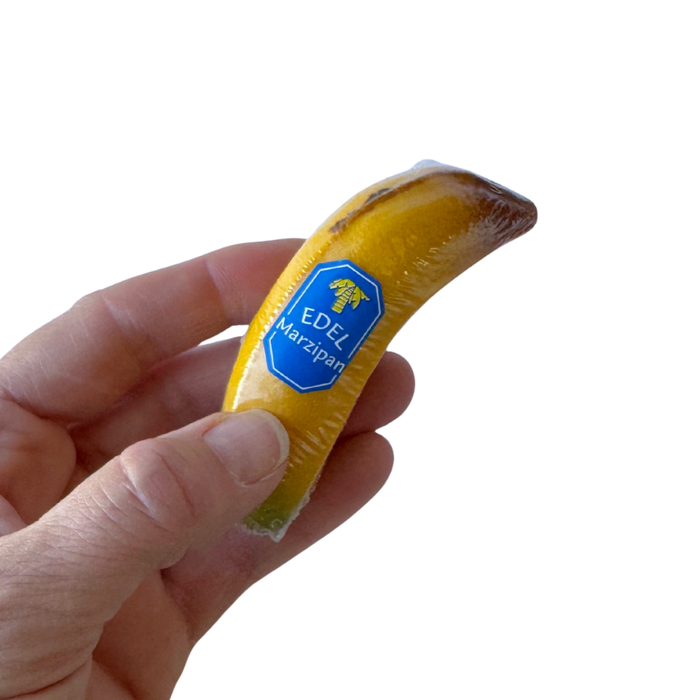 Gingerbread World European Christmas Market - Funsch Marzipan Fruit 50 g - Banana