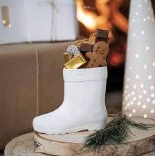 Gingerbread World European Christmas Market - Rader Design Stories - Porcelain Boot-shaped Vase 90336