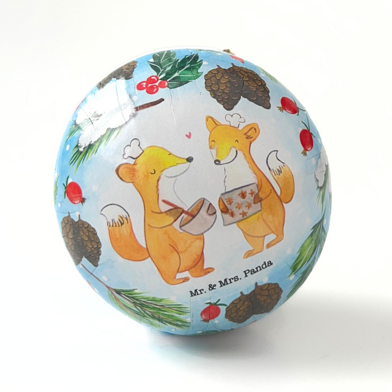 Fillable paper mâché Christmas bauble gift boxes with nostalgic children’s holiday scenes, handmade in Germany