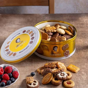 Matilde Vicenzi Minivoglie Italian cookie assortment in a decorative 500 g keepsake gift tin.