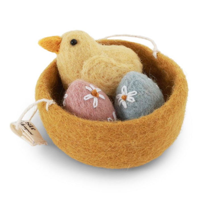 Gingerbread World European Easter Market - Gry and Sif Felted Wool Ornaments - Nest with Eggs and Chick 16116