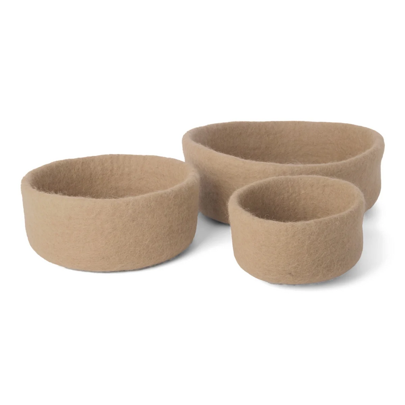 Gingerbread World European Market - Gry and Sif Felted Wool Housewares - Bowls Camel in 3 sizes 11633