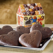 Gingerbread World Lebkuchen Schmidt Canada - Fairy Tale House with German Gingerbread Hearts 61436