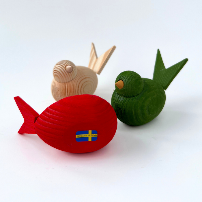 Gingerbread World European Market - Larssons Tra Handcrafted Wood Folk Art from Sweden - Sitting Bird ornament