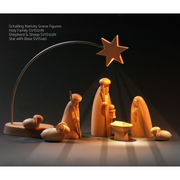 Seiffener Volkskunst Schalling Holy Family Nativity scene with handcrafted wooden figures of Mary, Joseph and Baby Jesus in a manger, made in Seiffen, Germany.