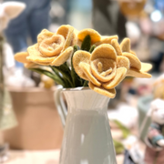Gingerbread World European Market - En Gry and Sif Felted Florals - Daffodil 18 cm 16715 - lifestyle