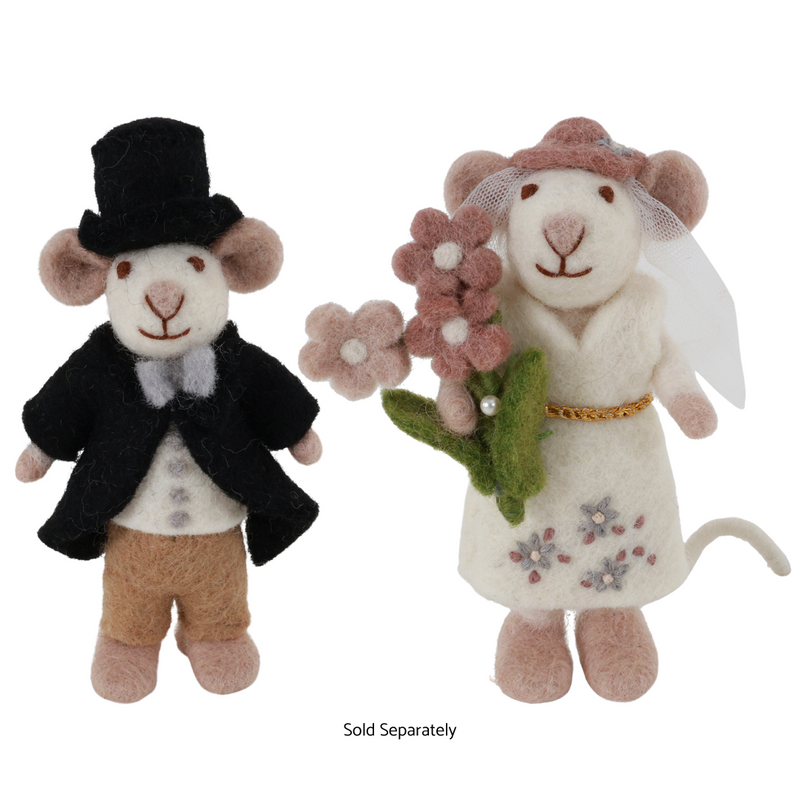 Gingerbread World European Market - White Bunny Bride and Groom figures 16335 16235