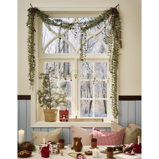 Gingerbread World IB Laursen Denmark - Garland Artificial Cedar with Cones 2772-00