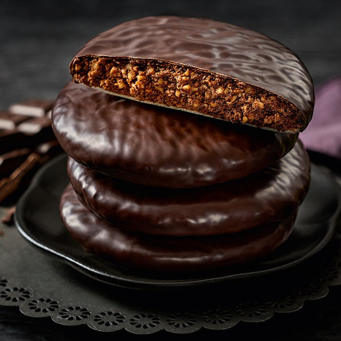 Gingerbread World Lebkuchen Schmidt Canada - Premium Elisen Lebkuchen Roll, Chocolate Glazed 61238