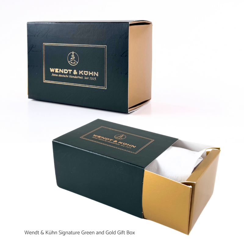 Gingerbread World Wendt und Kuehn Canada - Gruenhainichen Angel - Gift Box