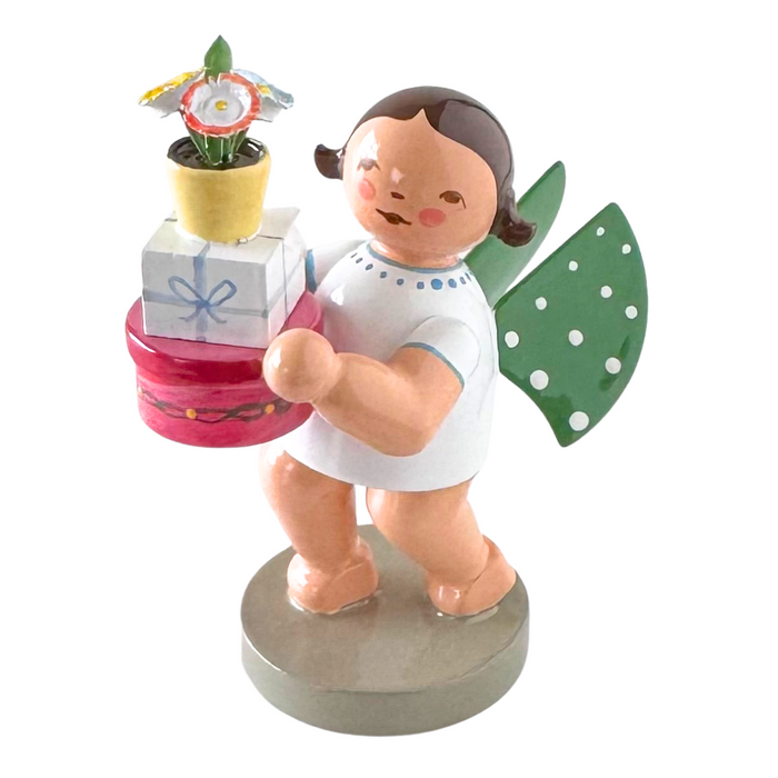 Wendt & Kühn Grünhainichen Angel with Gifts – Exquisite Handcraft Wendt & Kühn Grünhainichen Angel with Gifts – Exquisite Handcraft