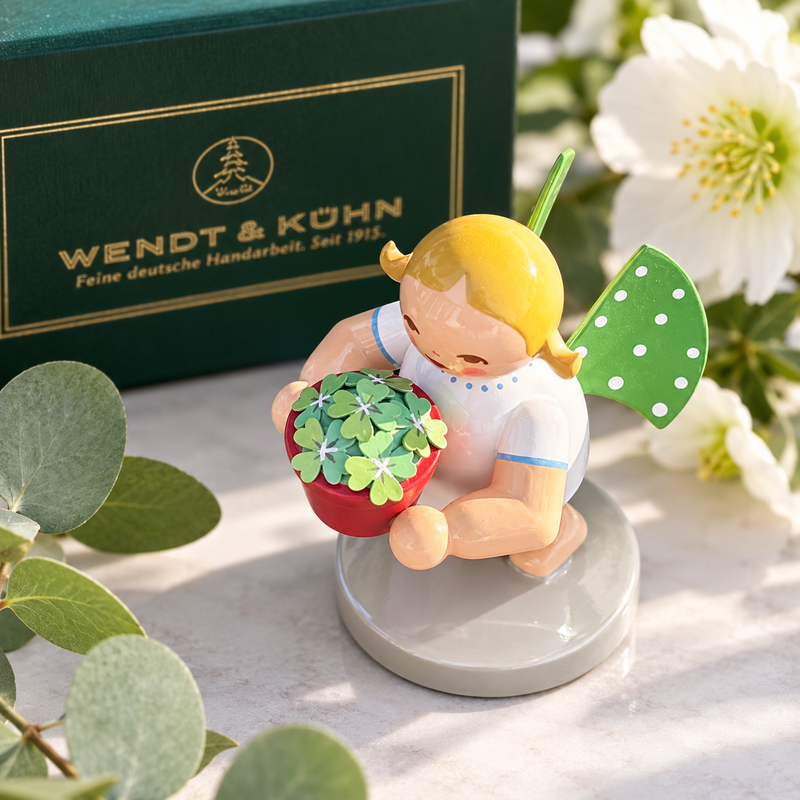 Gingerbread World Wendt und Kuehn Canada - Wendt & Kühn Gruenhainichen Angel – Angel with Lucky Four Leaf Clover 650-174