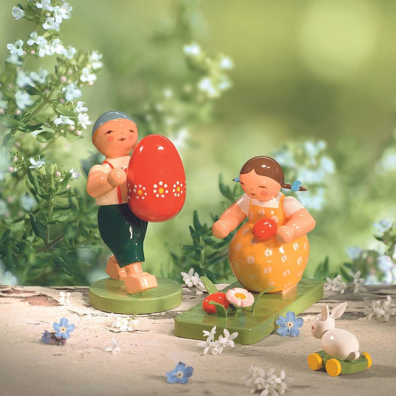 Gingerbread World Wendt und Kuehn Canada – Blumenkinder and Friends – Easter Children - display