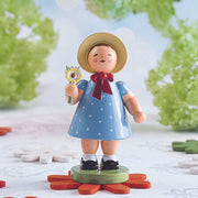Gingerbread World Wendt und Kuehn Canada – Blumenkinder and Friends – Girl with Bunch of Flowers 5231-1 - display