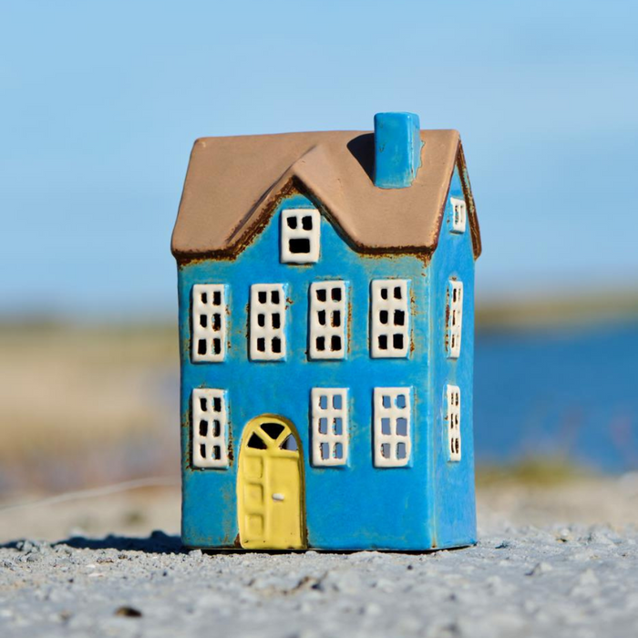 Gingerbread World IB Laursen Denmark – Ceramic Tealight House – Nyhavn Blue with Yellow Door - 27686-13