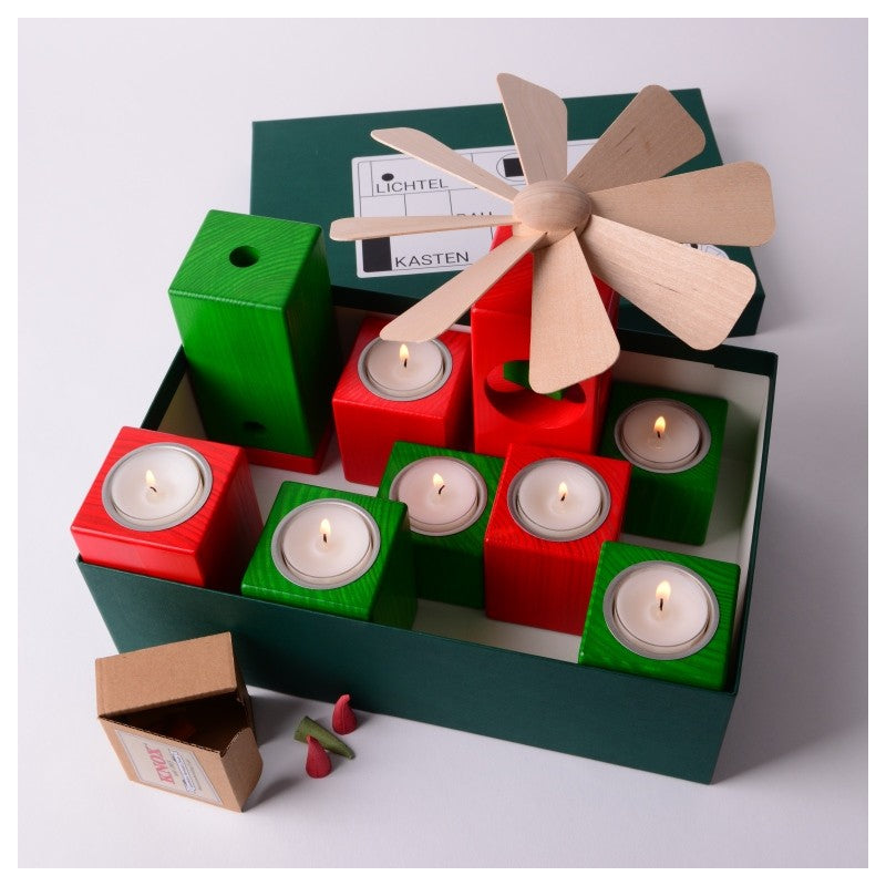 Gingerbread World Modern Pyamid and Candle Holders Kleinvieh LBK103