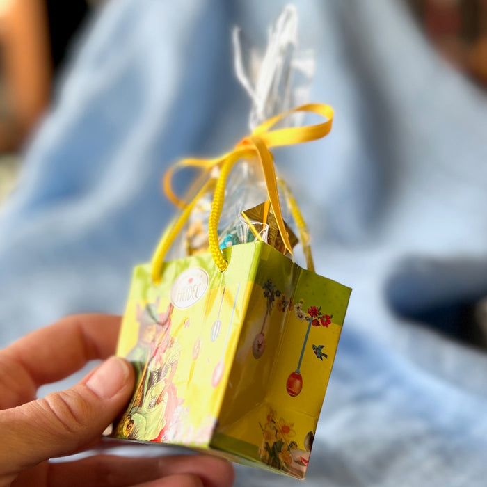 Confiserie Heidel "Nostalgia" Easter Basket, Small